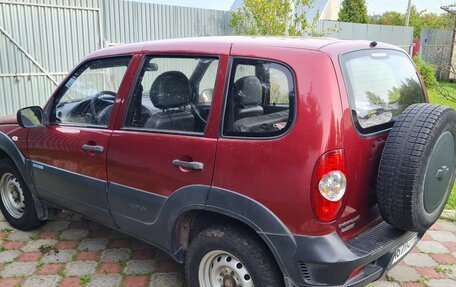 Chevrolet Niva I рестайлинг, 2011 год, 445 000 рублей, 4 фотография