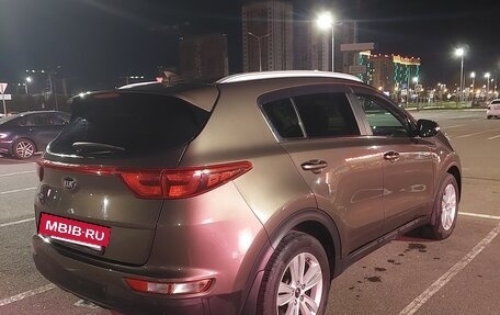 KIA Sportage IV рестайлинг, 2018 год, 2 000 000 рублей, 10 фотография
