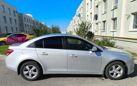 Chevrolet Cruze II, 2012 год, 670 000 рублей, 3 фотография