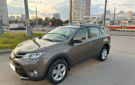 Toyota RAV4, 2014 год, 2 200 000 рублей, 8 фотография