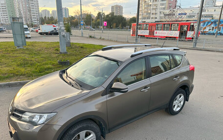 Toyota RAV4, 2014 год, 2 200 000 рублей, 10 фотография