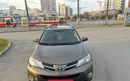 Toyota RAV4, 2014 год, 2 200 000 рублей, 7 фотография