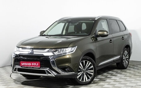 Mitsubishi Outlander III рестайлинг 3, 2020 год, 2 179 898 рублей, 1 фотография