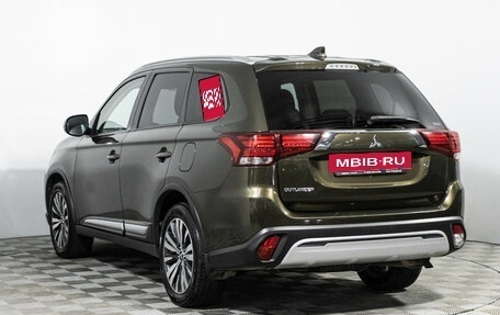 Mitsubishi Outlander III рестайлинг 3, 2020 год, 2 179 898 рублей, 7 фотография