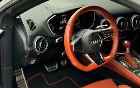 Audi TT, 2019 год, 4 990 000 рублей, 3 фотография
