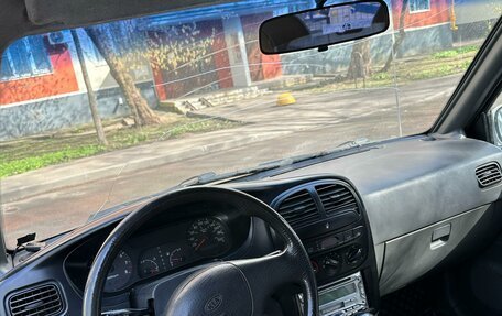 KIA Sportage IV рестайлинг, 2003 год, 200 000 рублей, 3 фотография