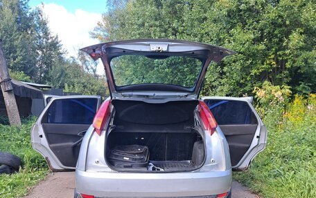 Ford Focus IV, 2004 год, 270 000 рублей, 3 фотография