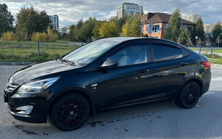 Hyundai Solaris II рестайлинг, 2015 год, 1 000 000 рублей, 5 фотография