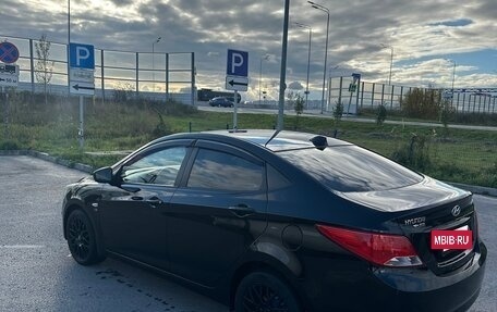Hyundai Solaris II рестайлинг, 2015 год, 1 000 000 рублей, 6 фотография