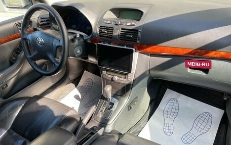 Toyota Avensis III рестайлинг, 2004 год, 595 000 рублей, 8 фотография