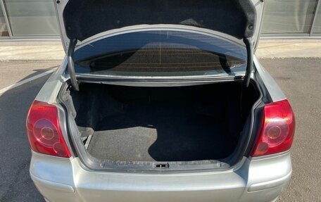 Toyota Avensis III рестайлинг, 2004 год, 595 000 рублей, 11 фотография