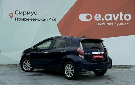 Toyota Aqua I, 2018 год, 1 350 000 рублей, 4 фотография