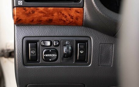 Toyota Avensis III рестайлинг, 2004 год, 820 000 рублей, 19 фотография