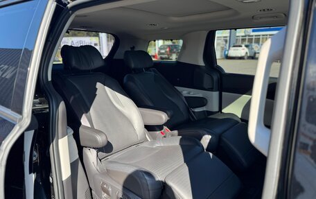 KIA Carnival, 2022 год, 3 900 000 рублей, 2 фотография