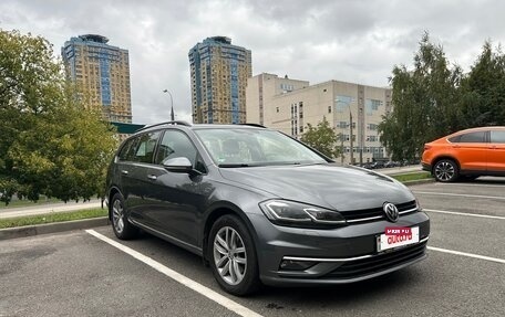 Volkswagen Golf VII, 2019 год, 1 799 000 рублей, 2 фотография