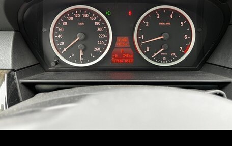 BMW 5 серия, 2003 год, 1 070 000 рублей, 11 фотография