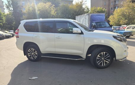 Toyota Land Cruiser Prado 150 рестайлинг 2, 2016 год, 3 150 000 рублей, 6 фотография