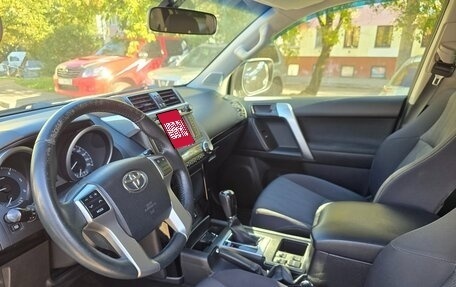 Toyota Land Cruiser Prado 150 рестайлинг 2, 2016 год, 3 150 000 рублей, 20 фотография
