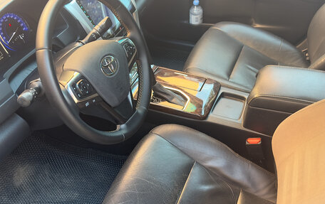 Toyota Camry, 2018 год, 2 300 000 рублей, 8 фотография