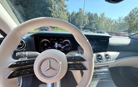 Mercedes-Benz E-Класс, 2022 год, 7 500 000 рублей, 13 фотография