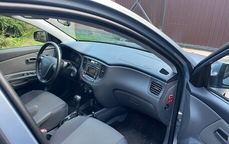 KIA Rio II, 2009 год, 900 000 рублей, 12 фотография