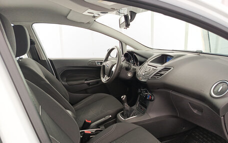 Ford Fiesta, 2015 год, 1 090 000 рублей, 15 фотография