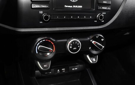 KIA Rio IV, 2019 год, 1 300 000 рублей, 18 фотография