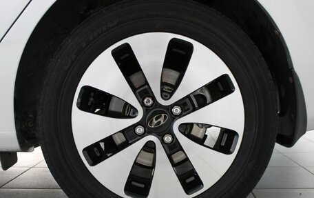 Hyundai Solaris II рестайлинг, 2013 год, 800 000 рублей, 14 фотография