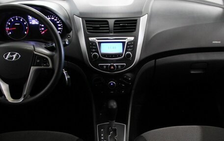 Hyundai Solaris II рестайлинг, 2013 год, 800 000 рублей, 20 фотография