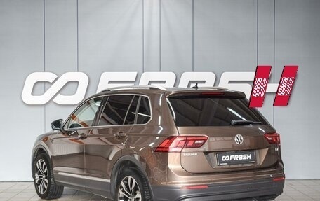 Volkswagen Tiguan II, 2017 год, 2 130 000 рублей, 2 фотография