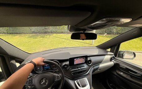 Mercedes-Benz V-Класс, 2023 год, 12 560 000 рублей, 15 фотография