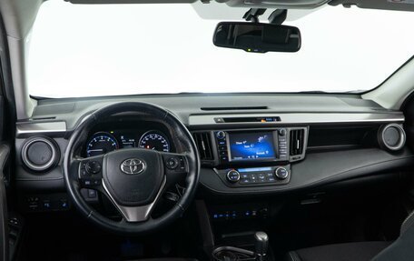 Toyota RAV4, 2017 год, 2 466 050 рублей, 6 фотография