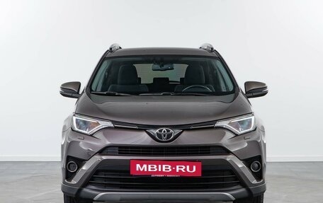 Toyota RAV4, 2017 год, 2 466 050 рублей, 3 фотография