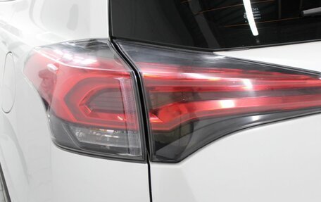 Toyota RAV4, 2018 год, 2 610 000 рублей, 12 фотография