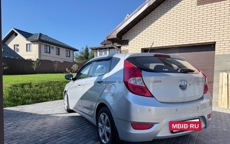 Hyundai Solaris II рестайлинг, 2011 год, 750 000 рублей, 5 фотография