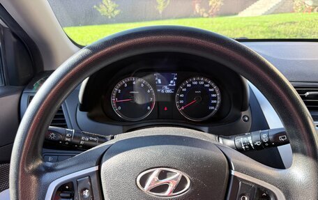 Hyundai Solaris II рестайлинг, 2011 год, 750 000 рублей, 13 фотография