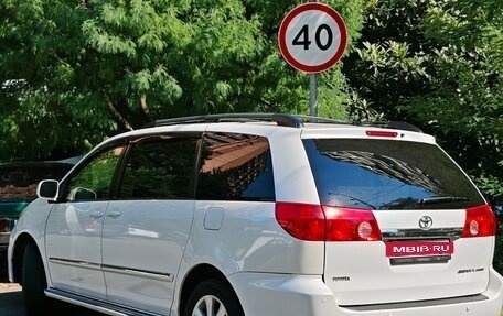 Toyota Sienna II рестайлинг, 2005 год, 1 500 000 рублей, 5 фотография