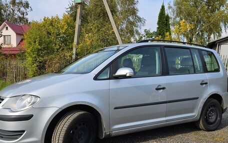 Volkswagen Touran III, 2007 год, 585 000 рублей, 6 фотография