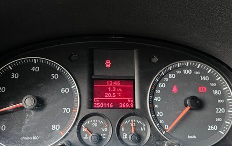 Volkswagen Touran III, 2007 год, 585 000 рублей, 16 фотография