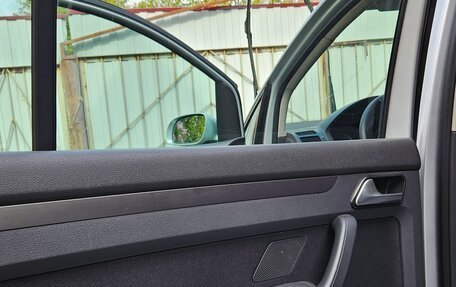Volkswagen Touran III, 2007 год, 585 000 рублей, 20 фотография