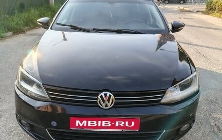 Volkswagen Jetta VI, 2012 год, 700 000 рублей, 1 фотография