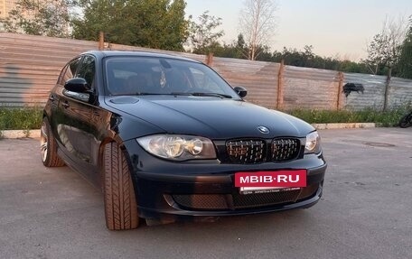 BMW 1 серия, 2008 год, 670 000 рублей, 2 фотография