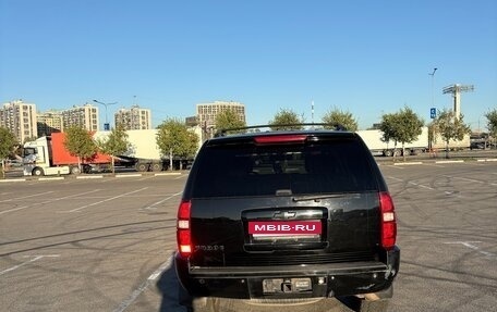 Chevrolet Tahoe III, 2012 год, 2 500 000 рублей, 2 фотография