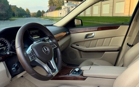 Mercedes-Benz E-Класс, 2012 год, 2 200 000 рублей, 9 фотография