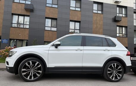 Volkswagen Tiguan II, 2018 год, 2 400 000 рублей, 5 фотография