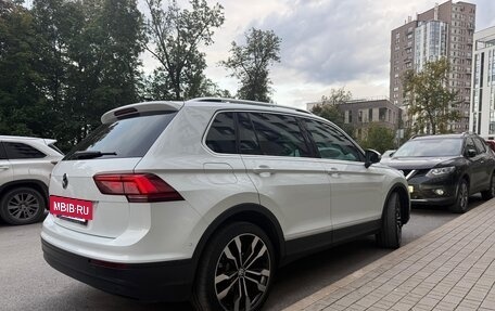 Volkswagen Tiguan II, 2018 год, 2 400 000 рублей, 7 фотография