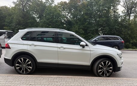 Volkswagen Tiguan II, 2018 год, 2 400 000 рублей, 8 фотография