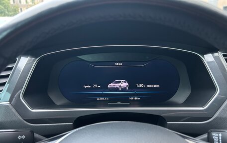 Volkswagen Tiguan II, 2018 год, 2 400 000 рублей, 13 фотография