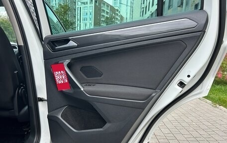 Volkswagen Tiguan II, 2018 год, 2 400 000 рублей, 22 фотография