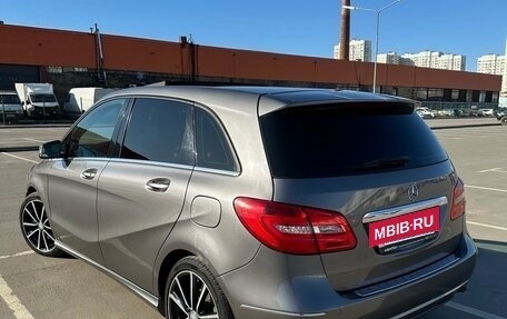Mercedes-Benz B-Класс, 2013 год, 1 600 000 рублей, 4 фотография